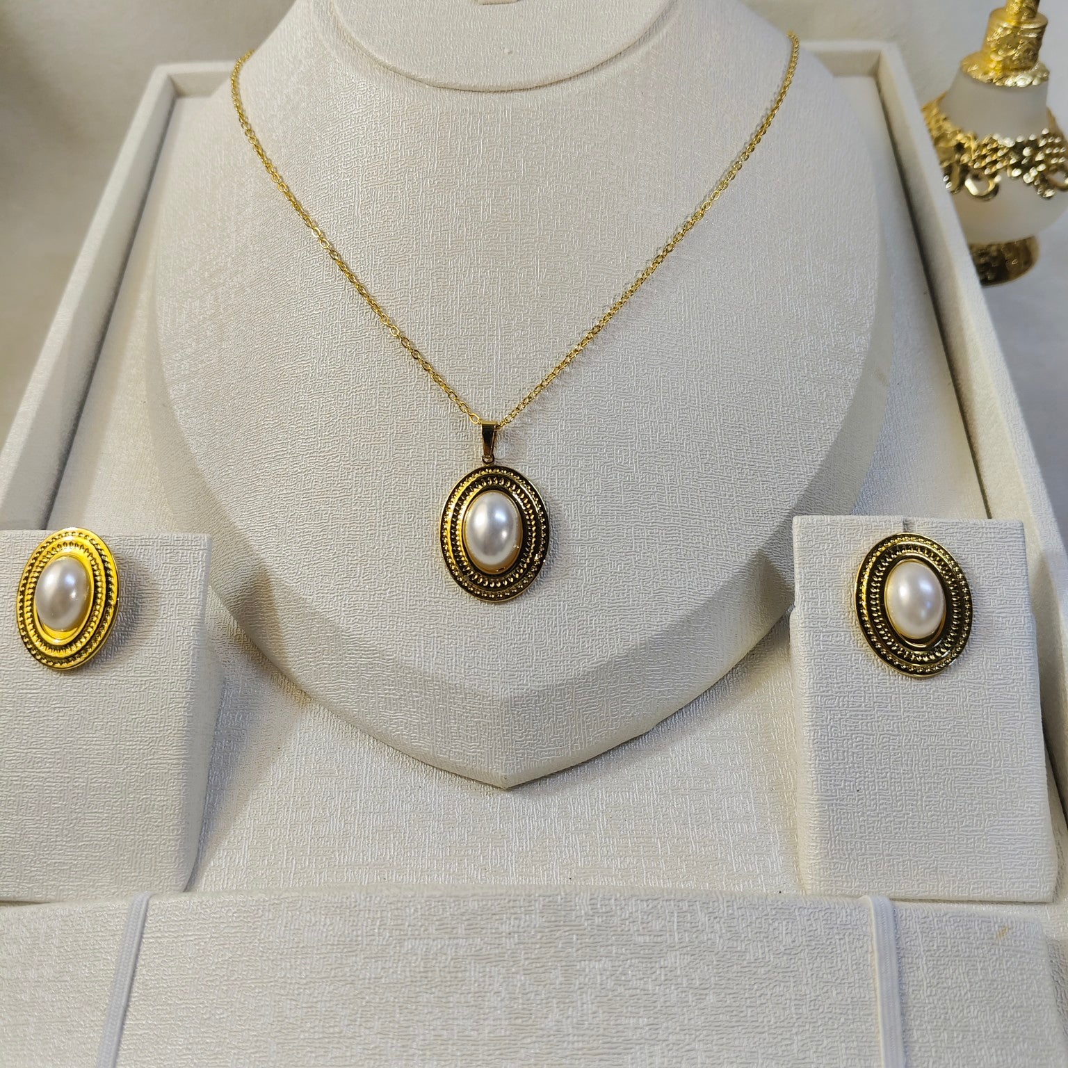 Parure Perle Vintage – Collier & Boucles d'Oreilles