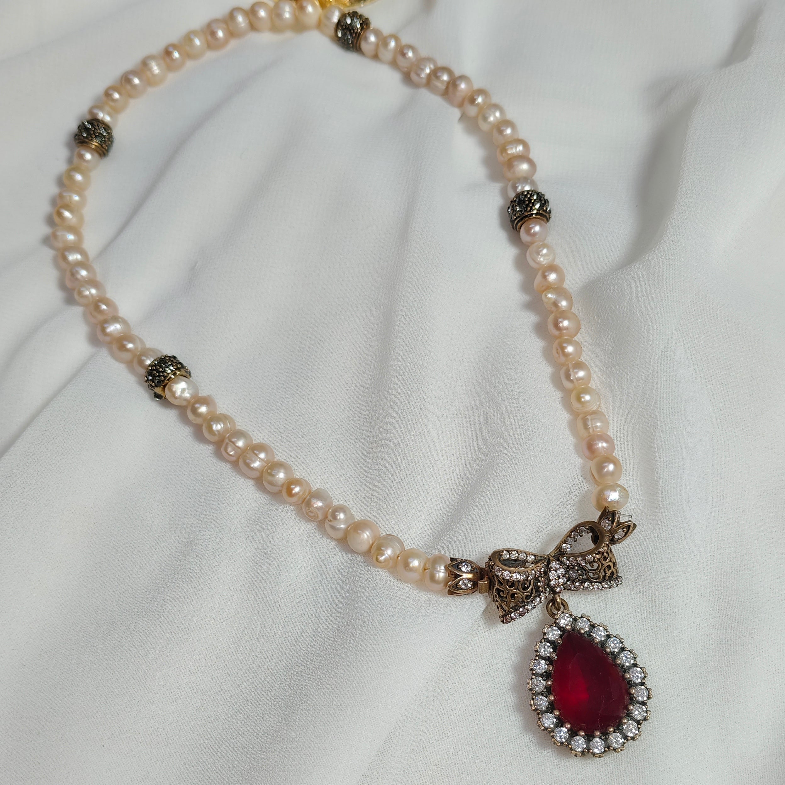 Collier Perles & Pendentif Ottoman — Pierre Rouge Rubis