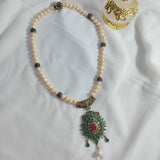 Collier djewher Perles d'Eau Douce — Pendentif Sunburst Émeraude & Rubis