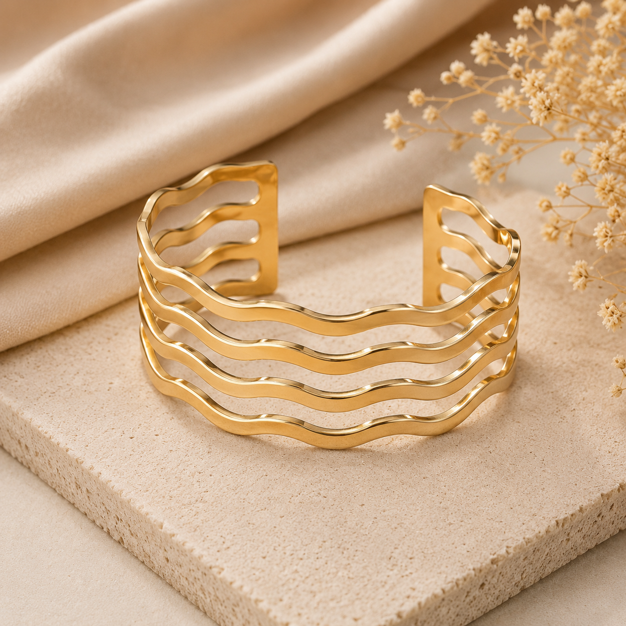 Wavy Cuff Bracelet CN – Gold Stainless Steel