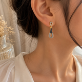 Boucles d'Oreilles Pendantes Larme Plaqué Or – CN Paris