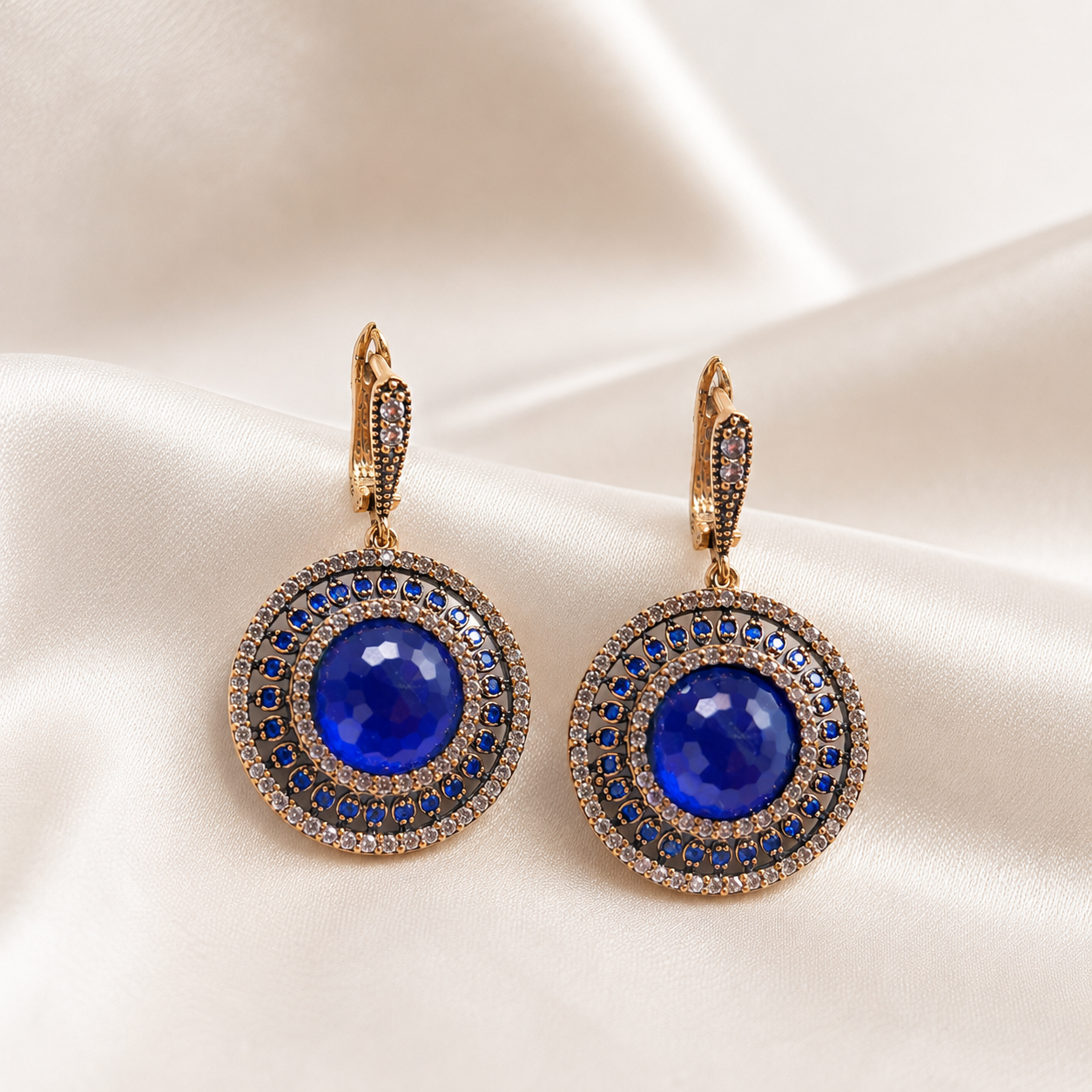 Boucles d'Oreilles en Bronze – Pierre Élégance Vintage