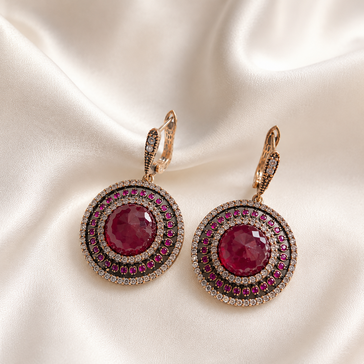 Boucles d'Oreilles en Bronze – Pierre Élégance Vintage