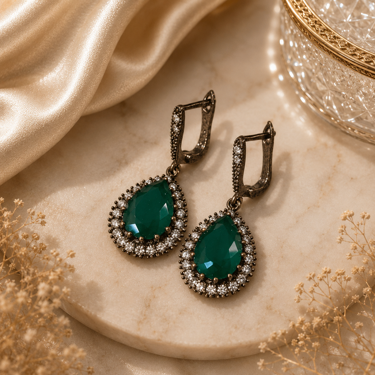 Boucles d'Oreilles Émeraude – Élégance Intemporelle 💚