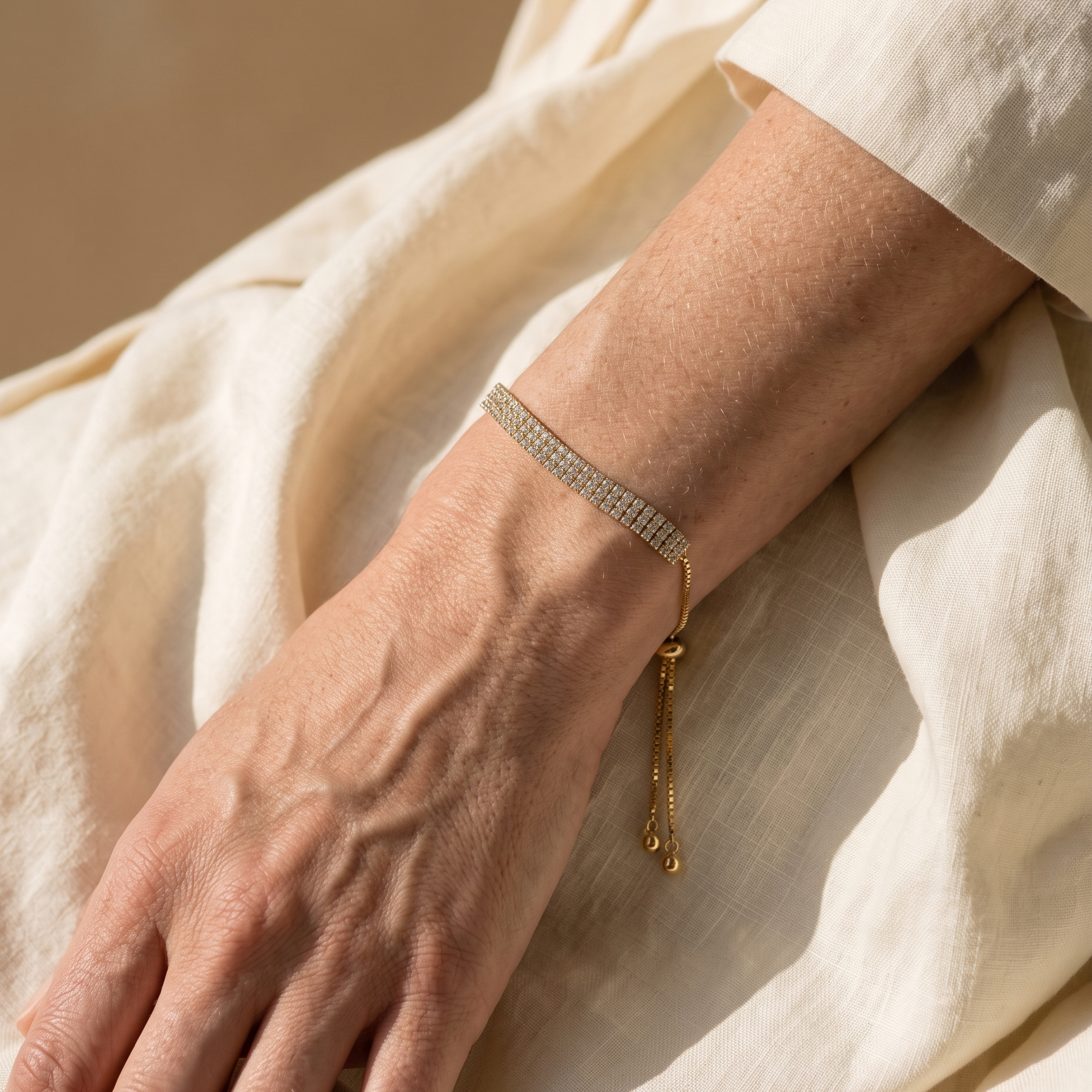 Bracelet Doré Ajustable à Bande Scintillante
