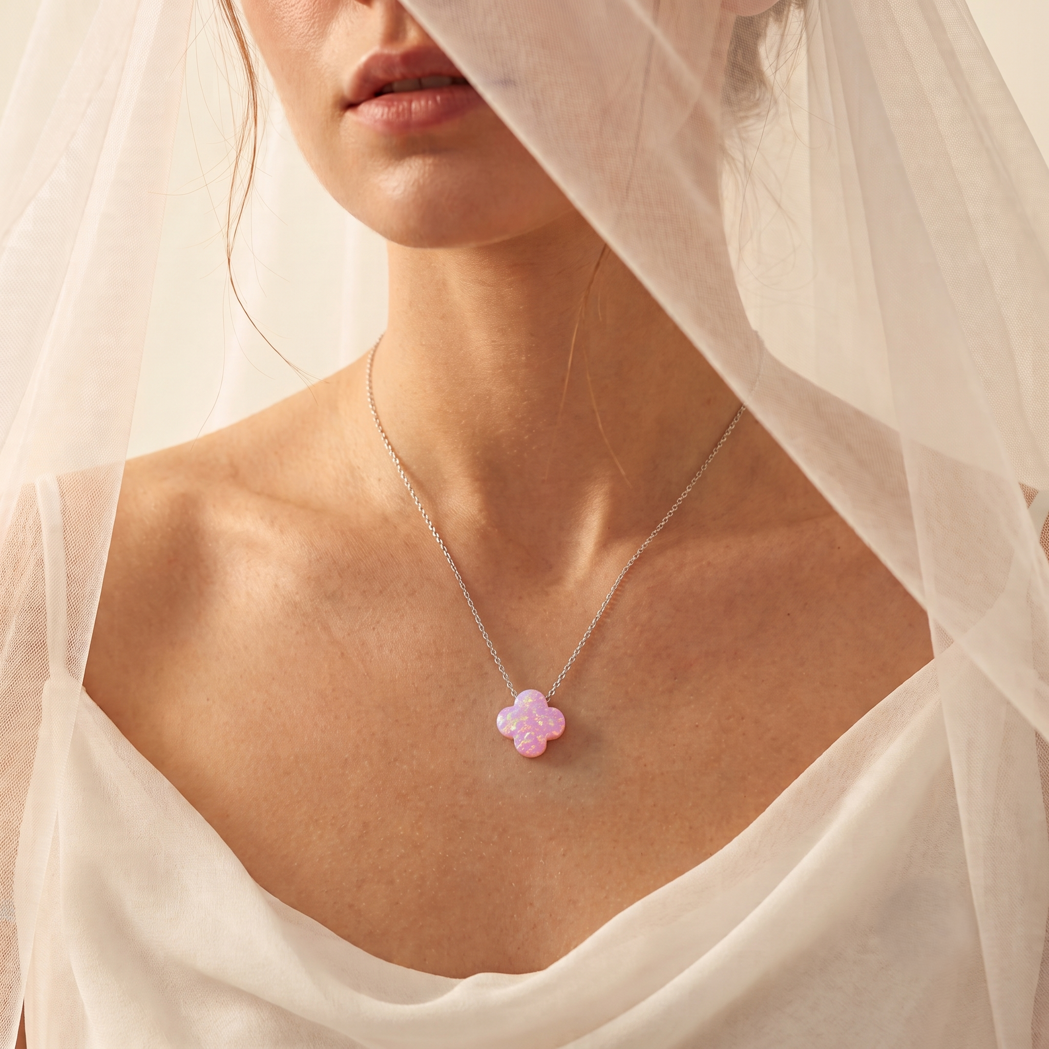 Collier Rosélia en argent 925 à motif trèfle rose