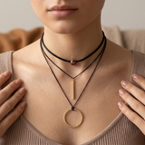 Collier Lia – Trois rangs noirs et dorés