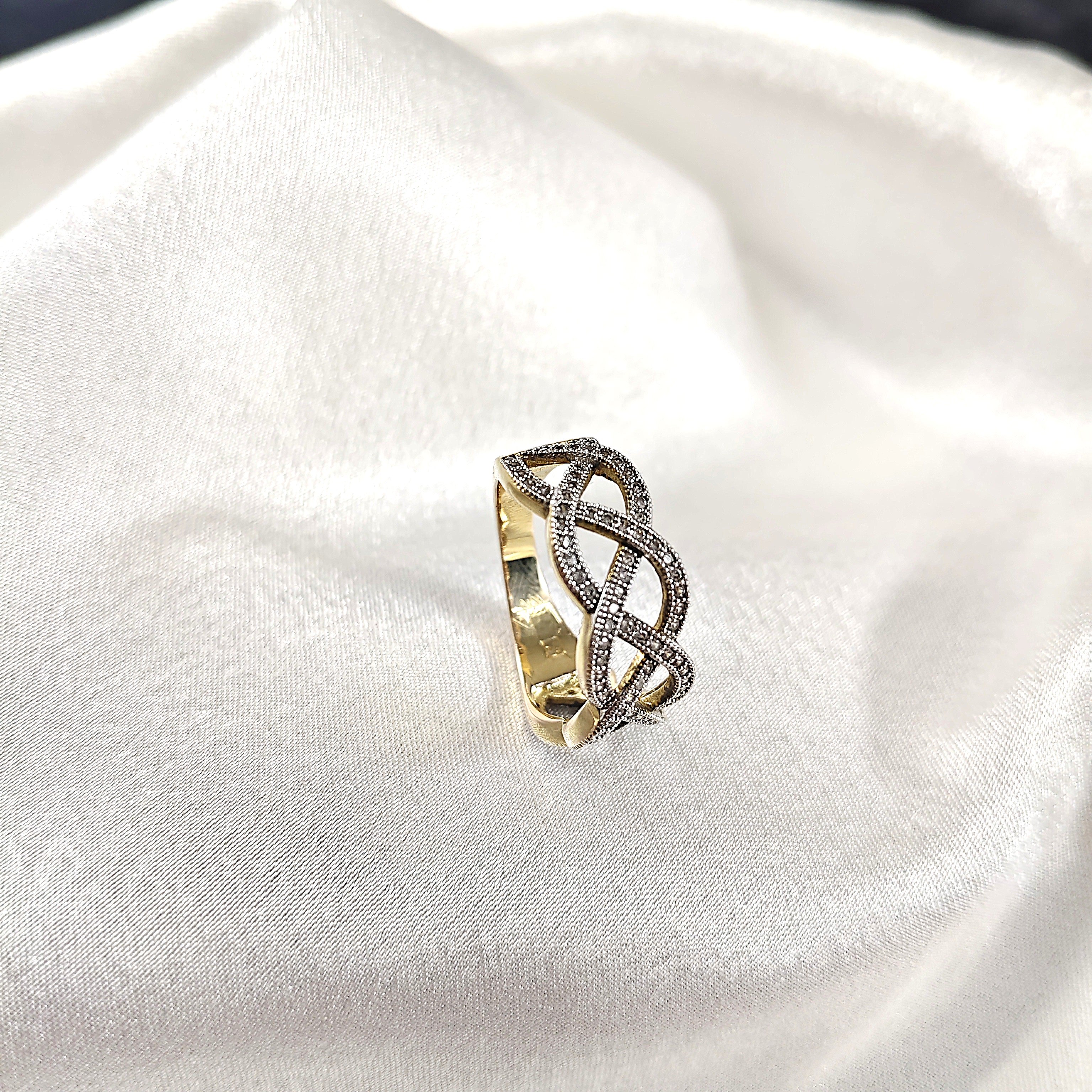 Bague “Élégance Entrelacée” en Plaqué Or