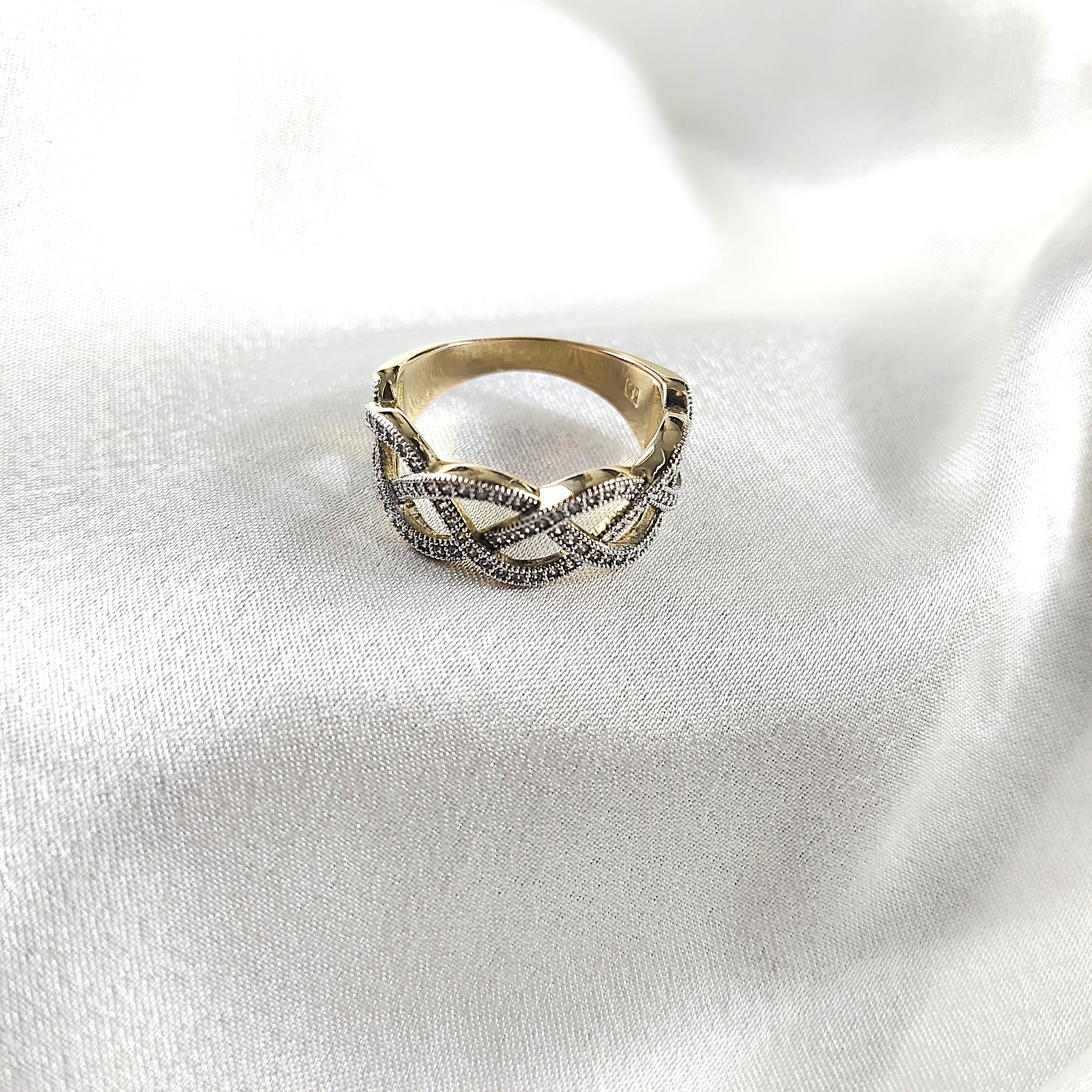 Bague “Élégance Entrelacée” en Plaqué Or