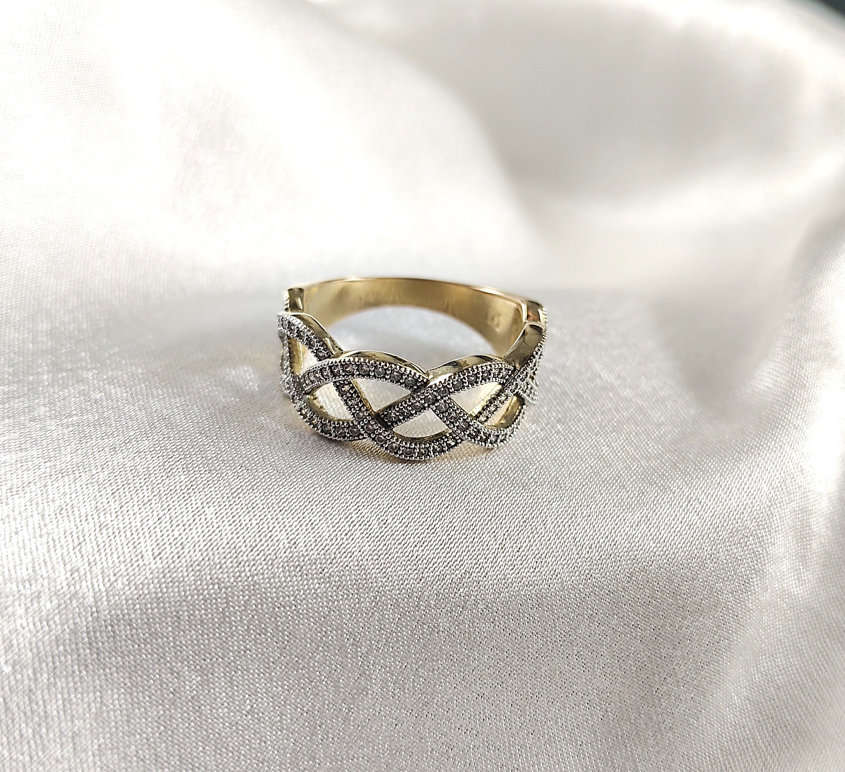 Bague “Élégance Entrelacée” en Plaqué Or