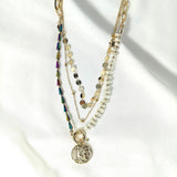 Collier Multi-Rangs Bohème Médaillon & Perles – Style Vintage Chic