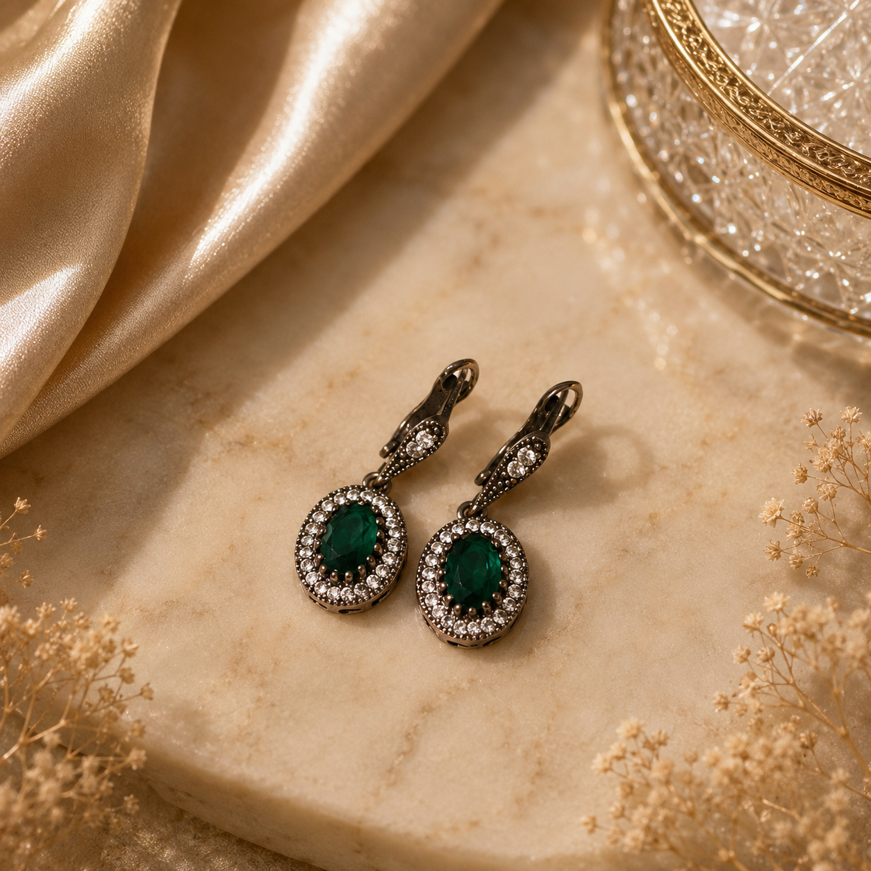 Boucles d'Oreilles Émeraude – Élégance Intemporelle 💚