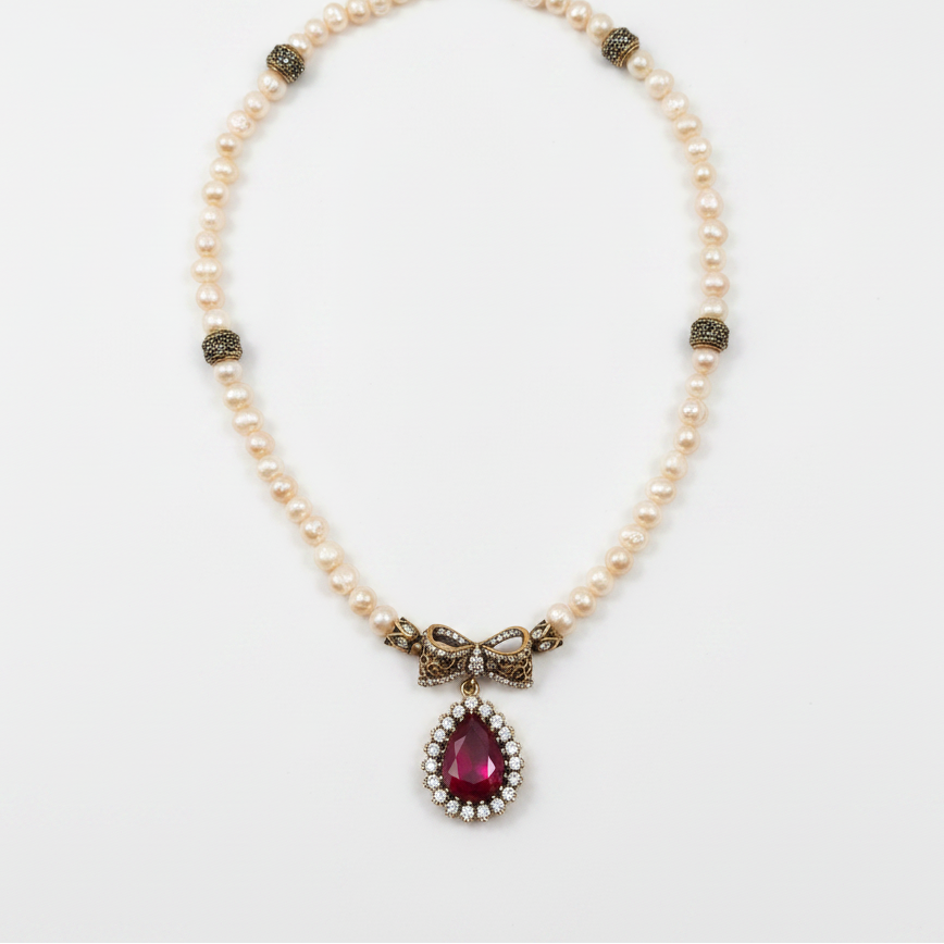 Collier Perles Rubis — Version Pro Studio