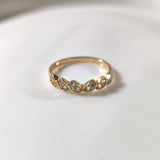 Xuping Gold Plated Ring Crystal Leaves Refined Elegance