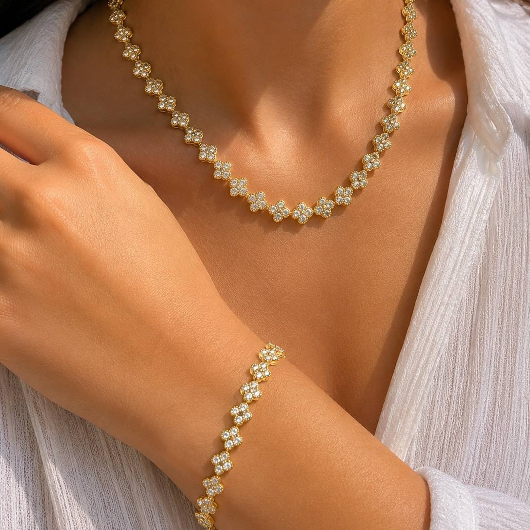 Parure Fleurs Élégantes – Collier & Bracelet avec Pierres Colorées