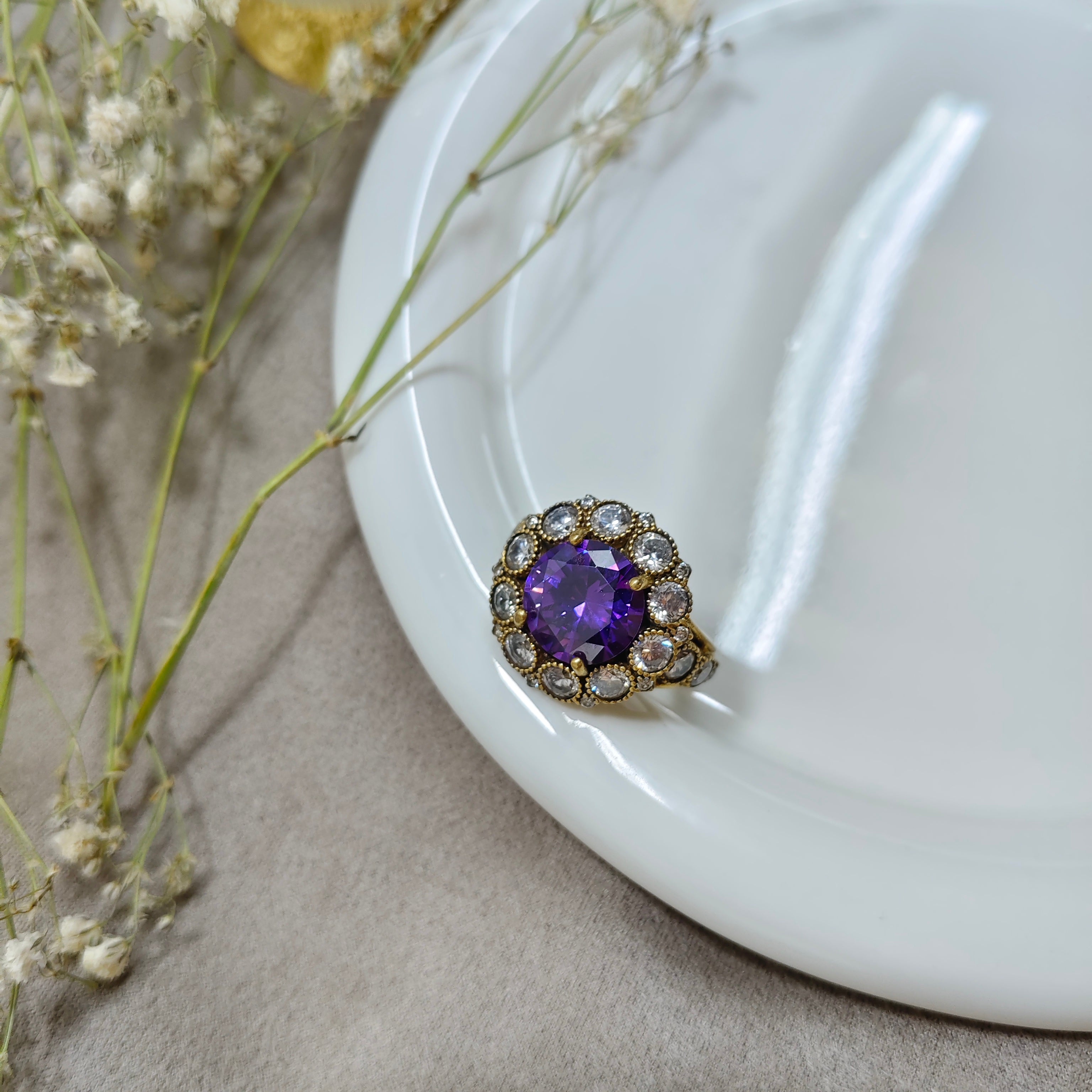 Antique Elegance Ring – Silver and Bronze with Violet Stone