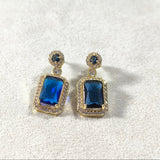 Boucles d’Oreilles Impériales – Pierre Rectangulaire & Finition Dorée (5 Couleurs)