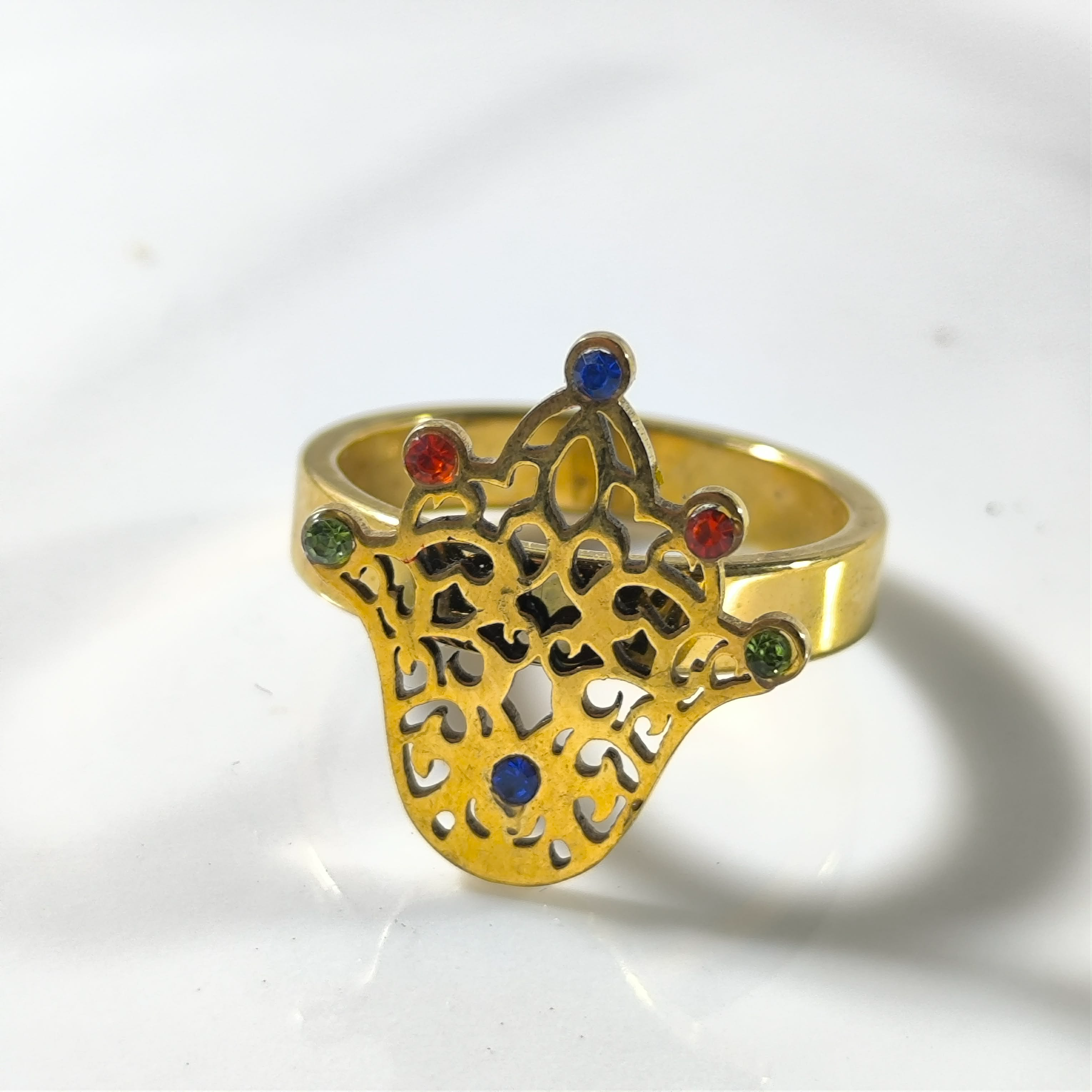 Bague Acier Doré Motif Artistique Multicolore Élégance Unique